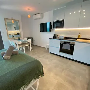 https://new-upscale-oceanview-apartment.es-andalucia.com